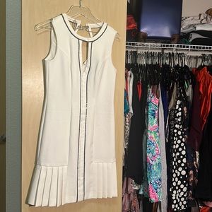 White dress chain detail